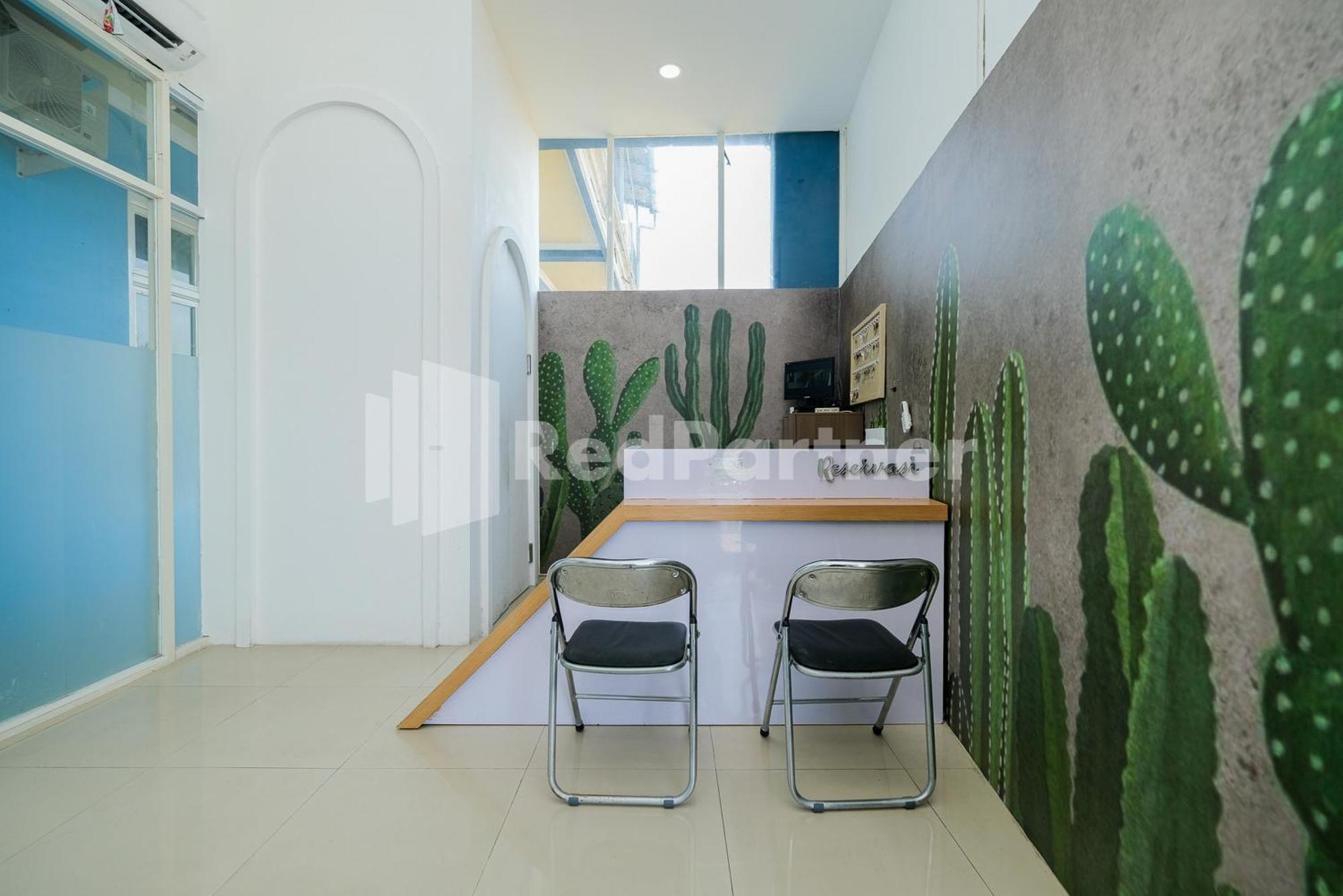 Grand Kencana Guesthouse Syariah Near Wisata Bahari Lamongan Paciran Buitenkant foto