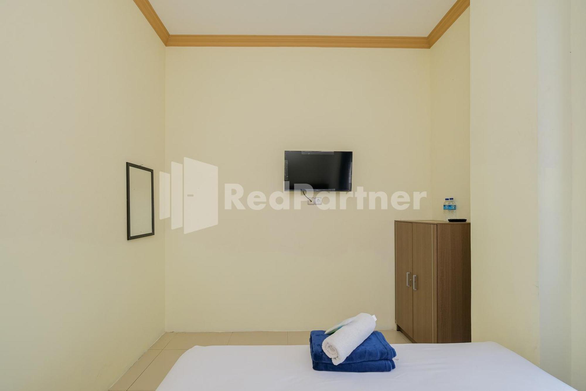 Grand Kencana Guesthouse Syariah Near Wisata Bahari Lamongan Paciran Buitenkant foto