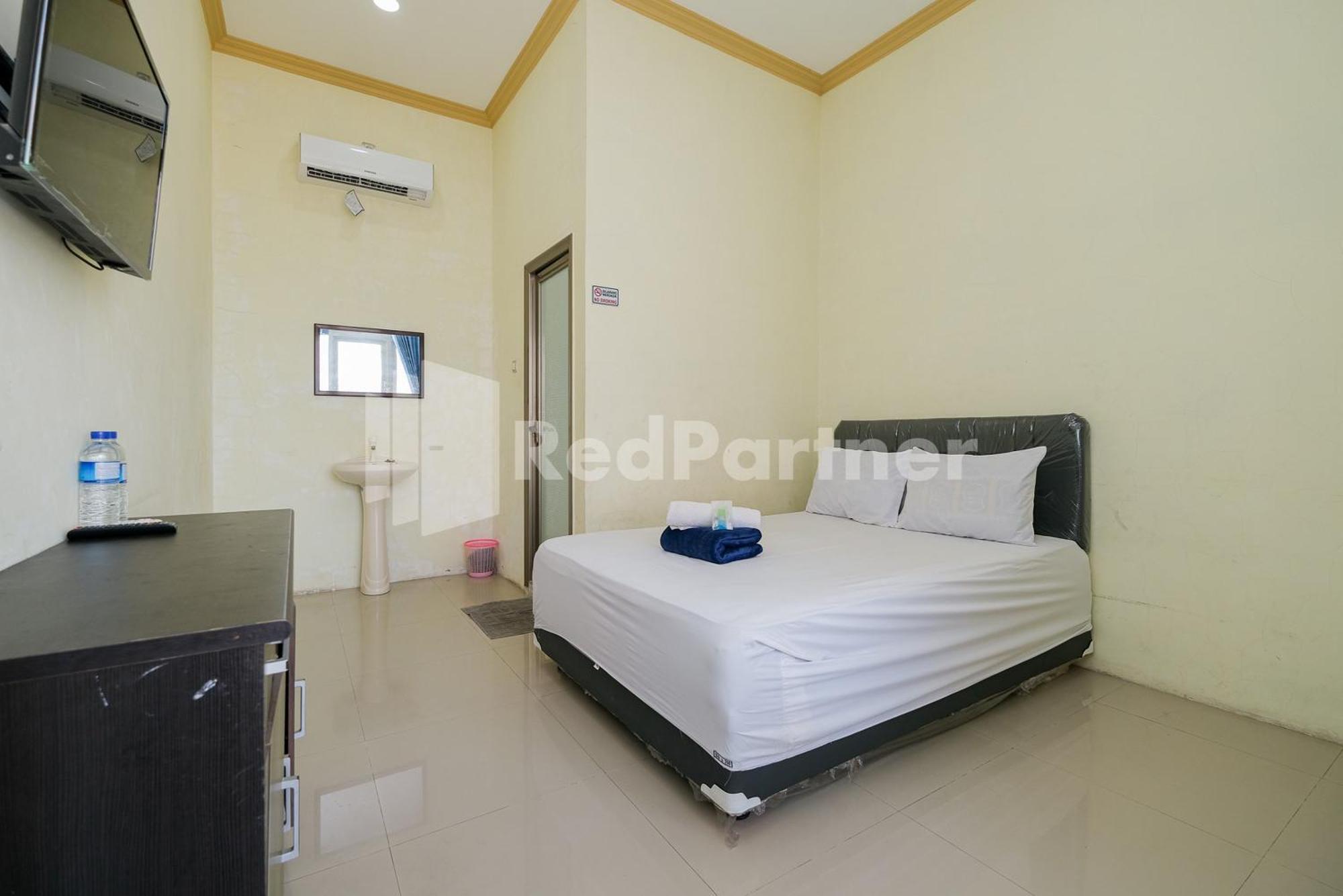 Grand Kencana Guesthouse Syariah Near Wisata Bahari Lamongan Paciran Buitenkant foto