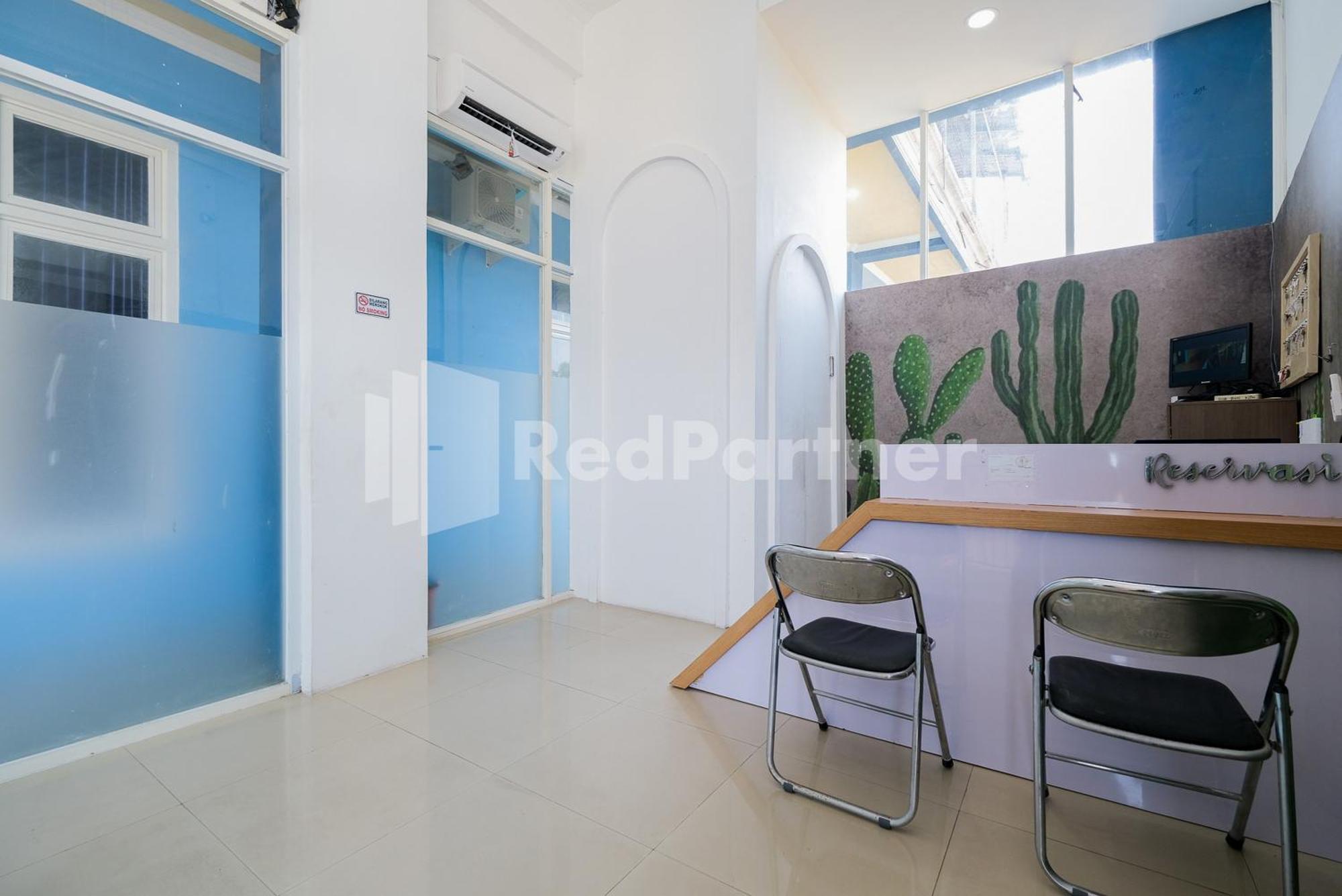 Grand Kencana Guesthouse Syariah Near Wisata Bahari Lamongan Paciran Buitenkant foto